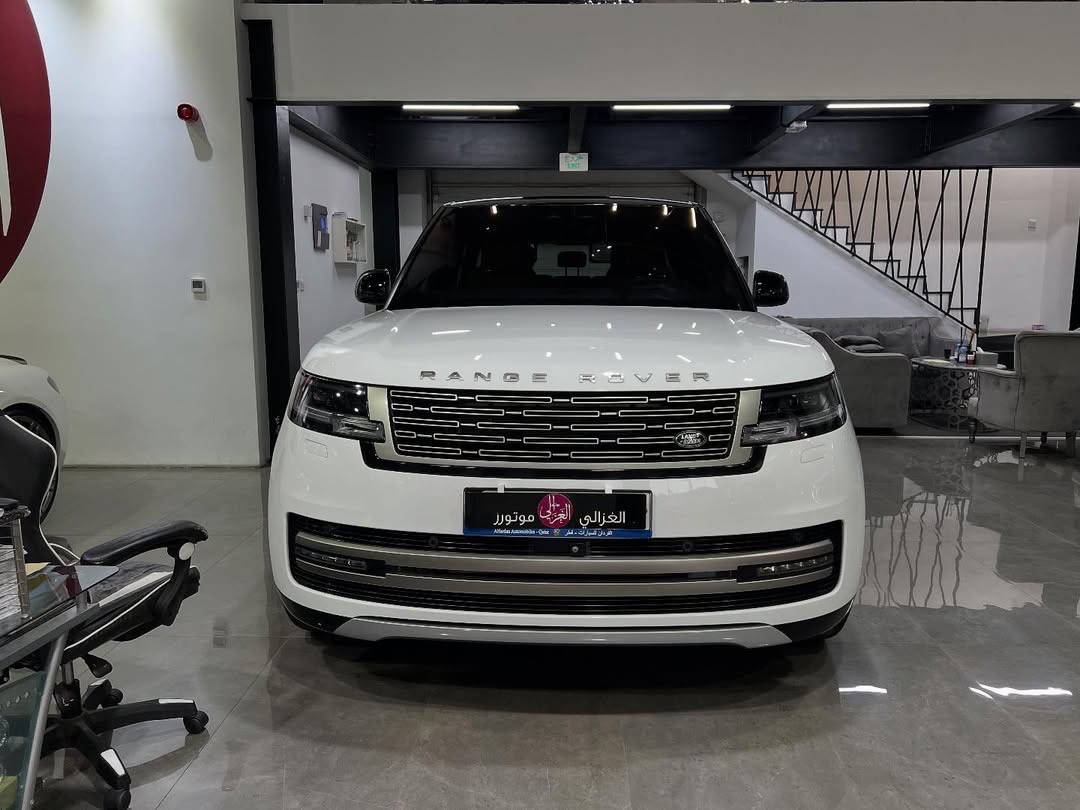 Land Rover Range Vogue 2023 - Image 2