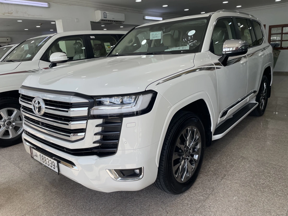 Toyota Land Cruiser GX 2025