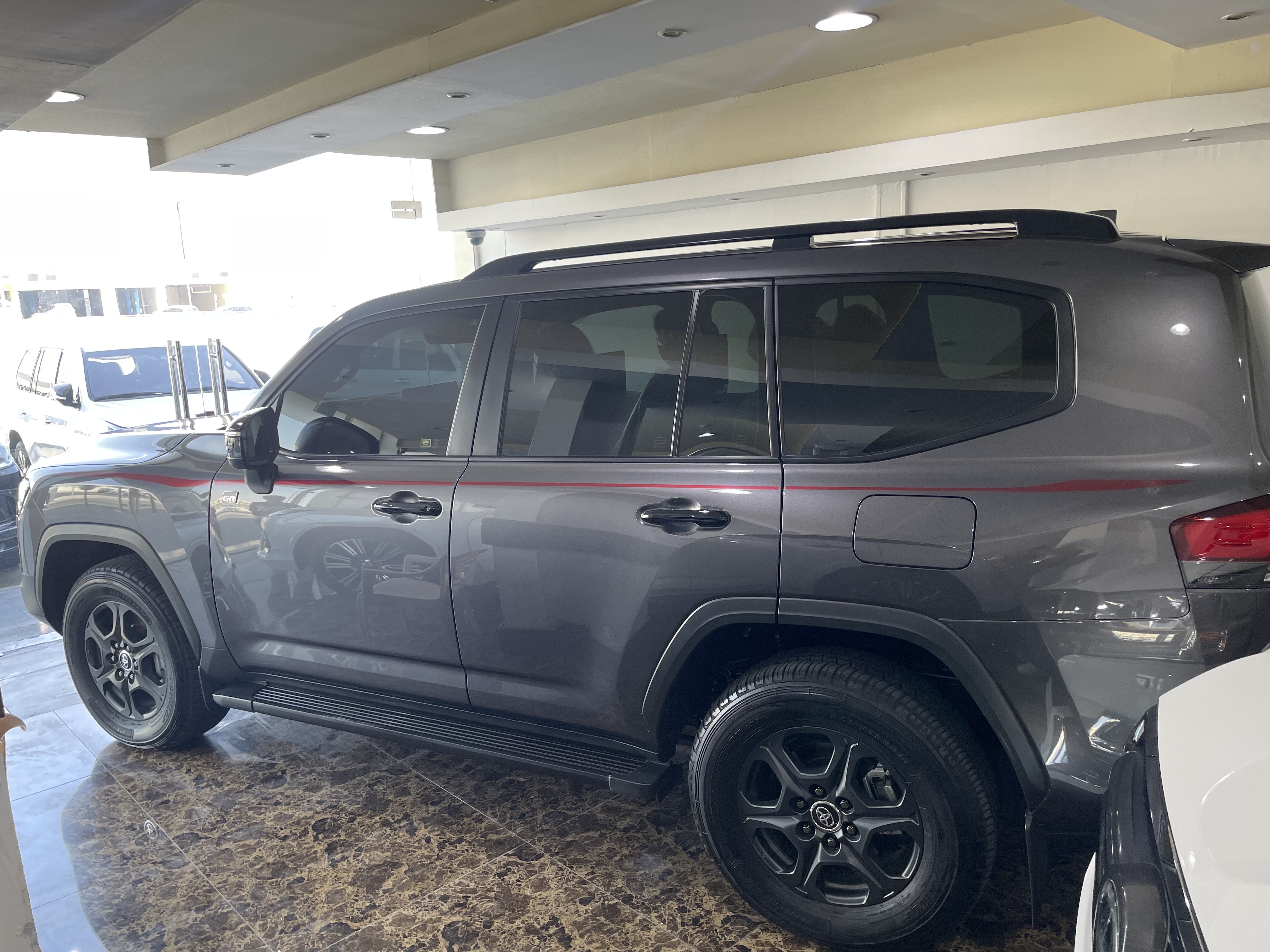 Toyota Land Cruiser G/R 2025 - Image 2