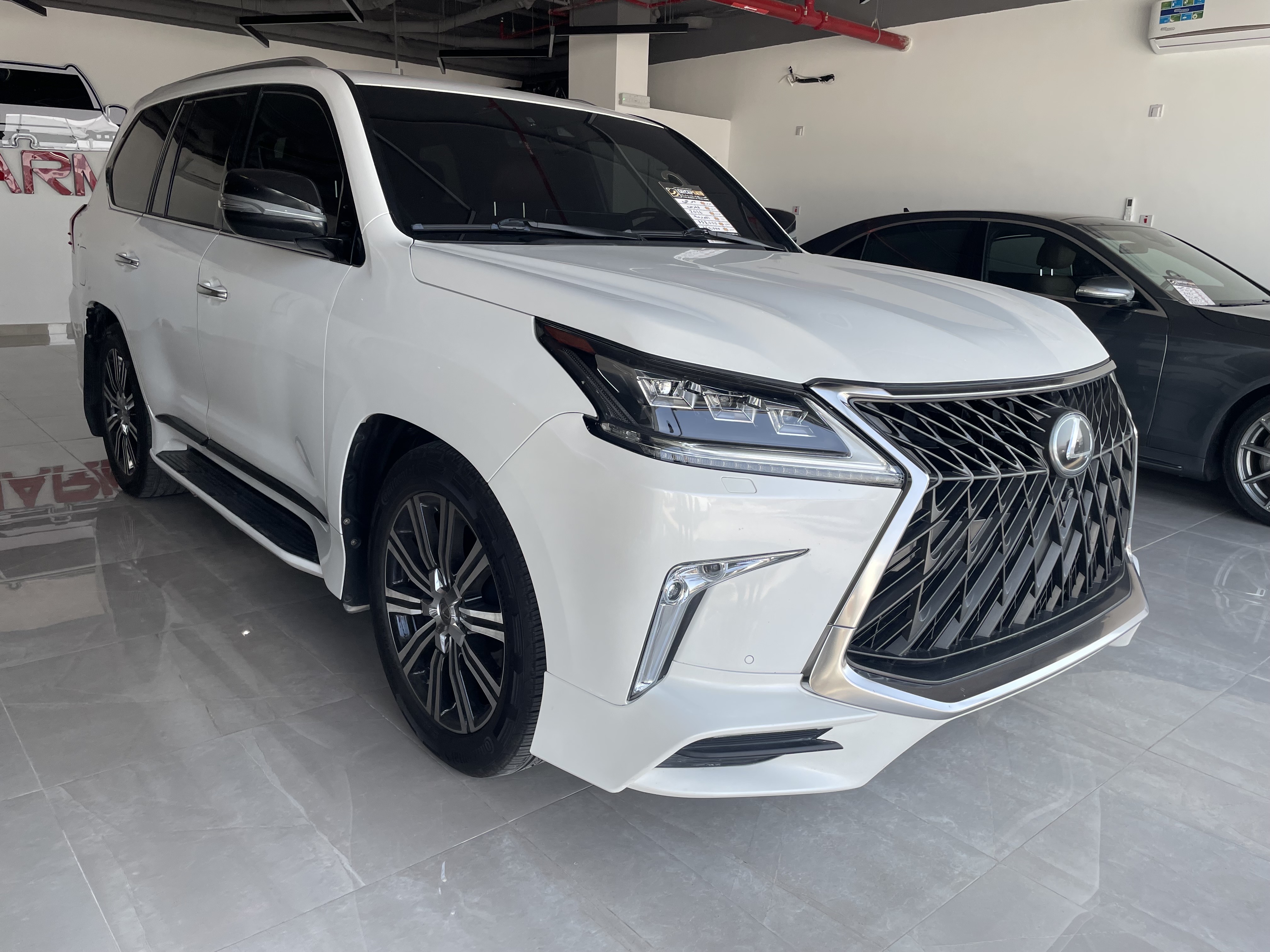 Lexus LX 570 S 2016