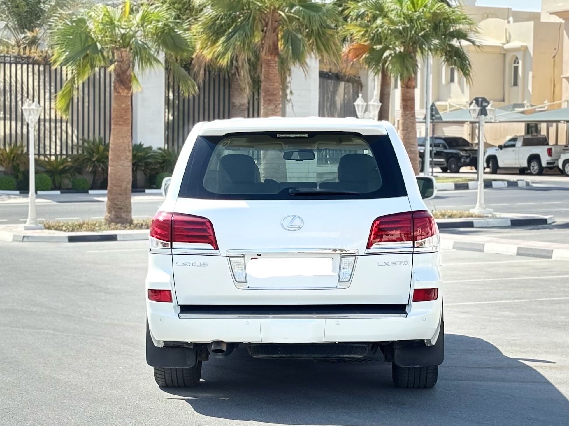Lexus LX 570 2013 - Image 3