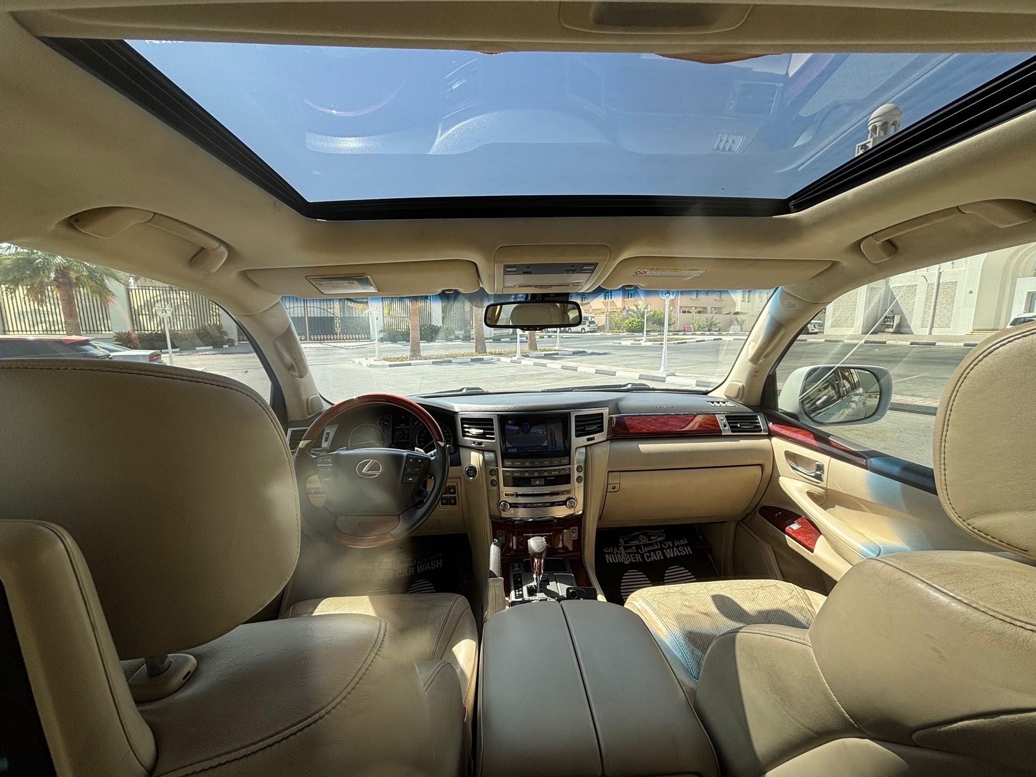 Lexus LX 570 2013 - Image 4