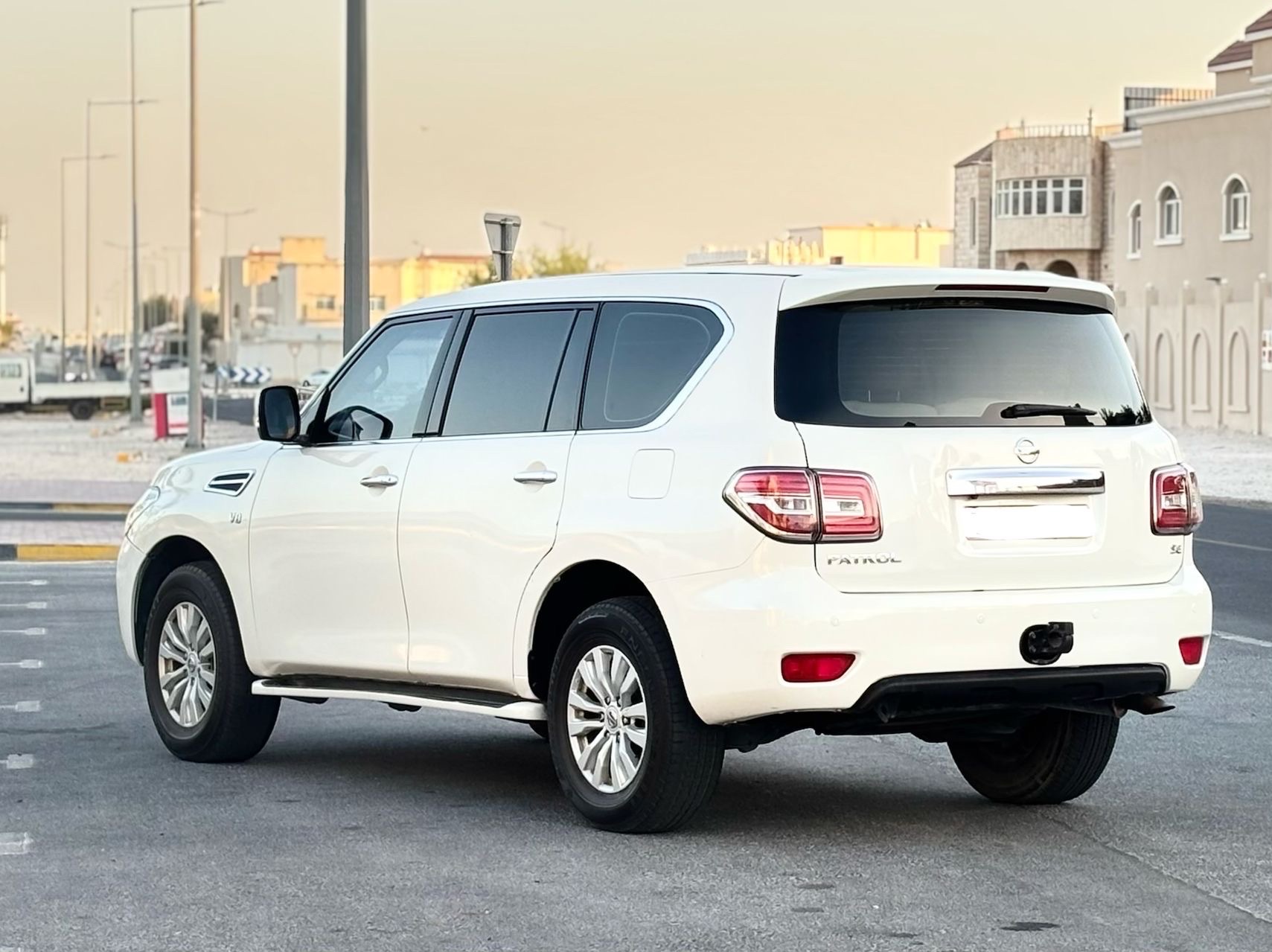 Nissan Patrol XE 2014 - Image 2