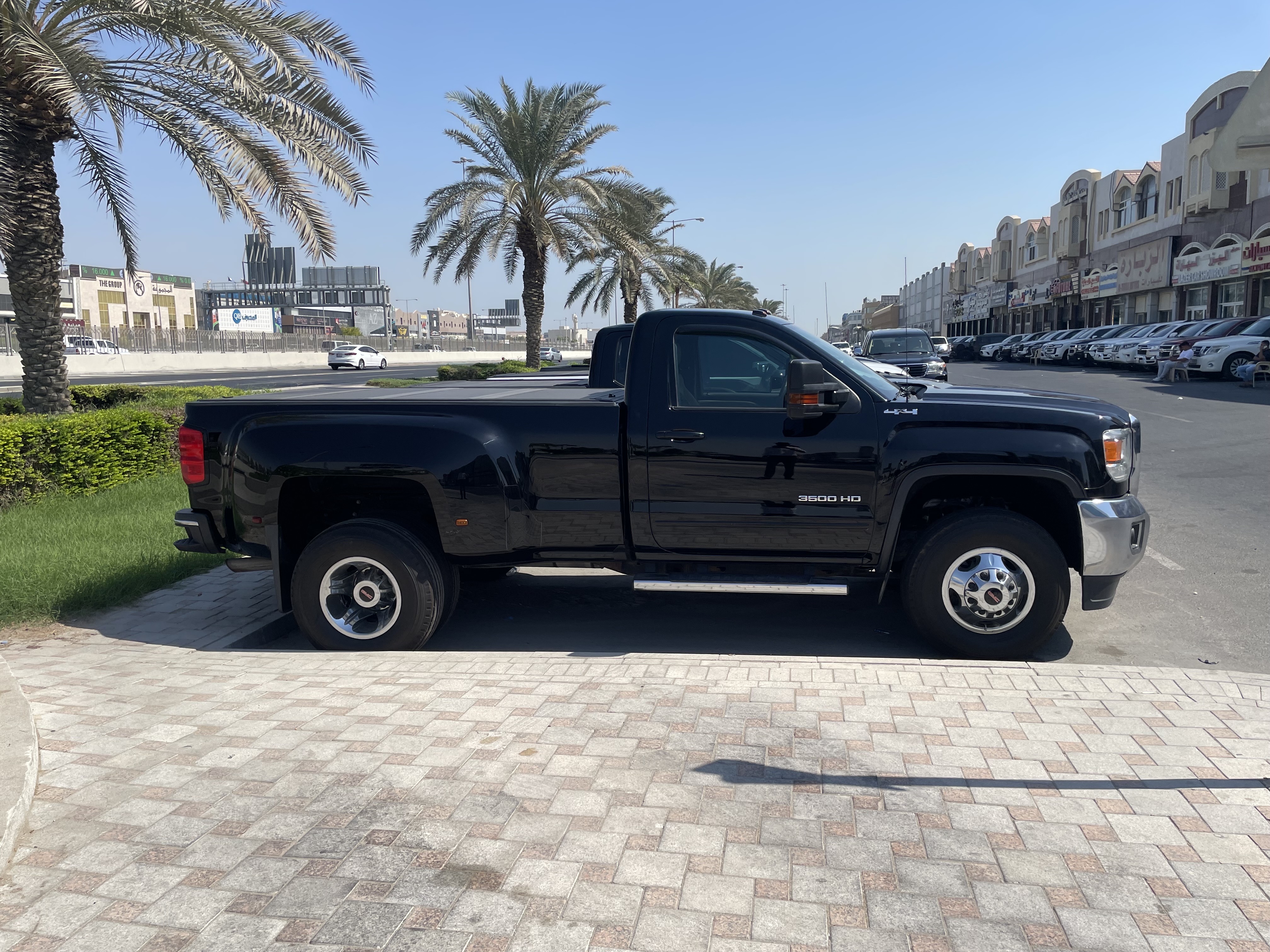 GMC Sierra 3500 HD 2018 - Image 3