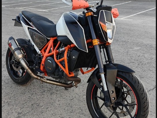 KTM  Duke 690  2014 - Image 2
