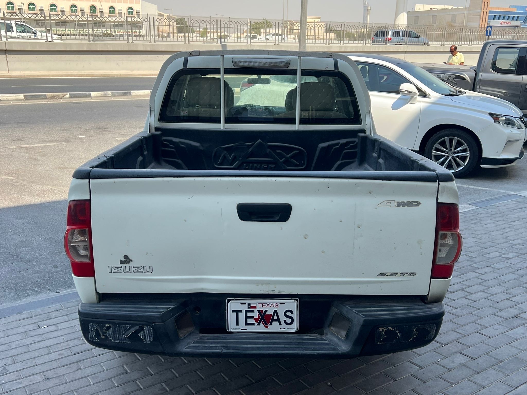 ايسوزو D’MAX 2012 - Image 3