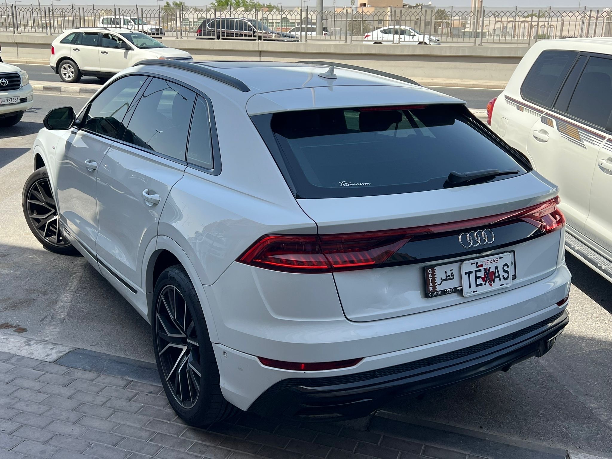 Audi Q8 2021 - Image 2