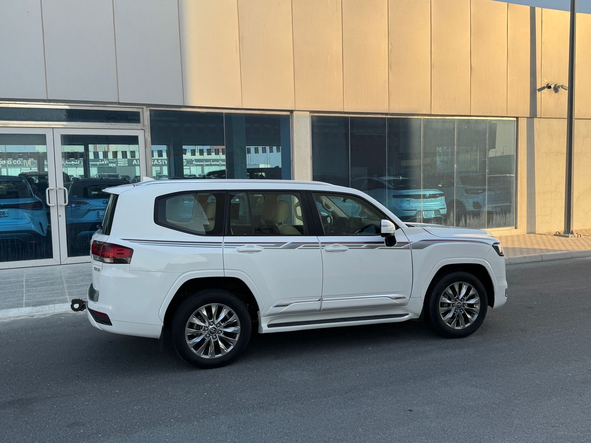 Toyota Land Cruiser GX.R 2023 - Image 3