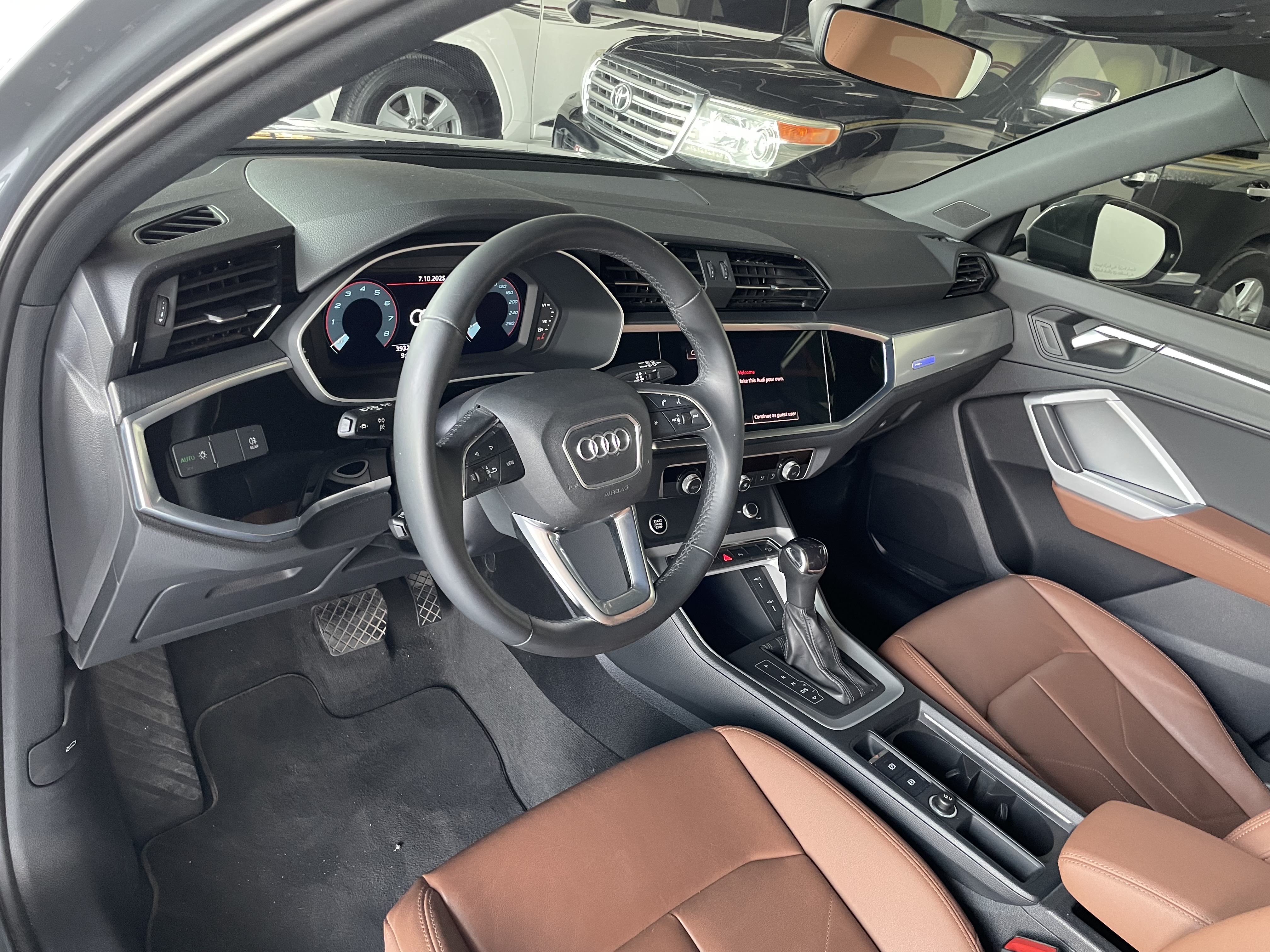 Audi Q3 2022 - Image 3