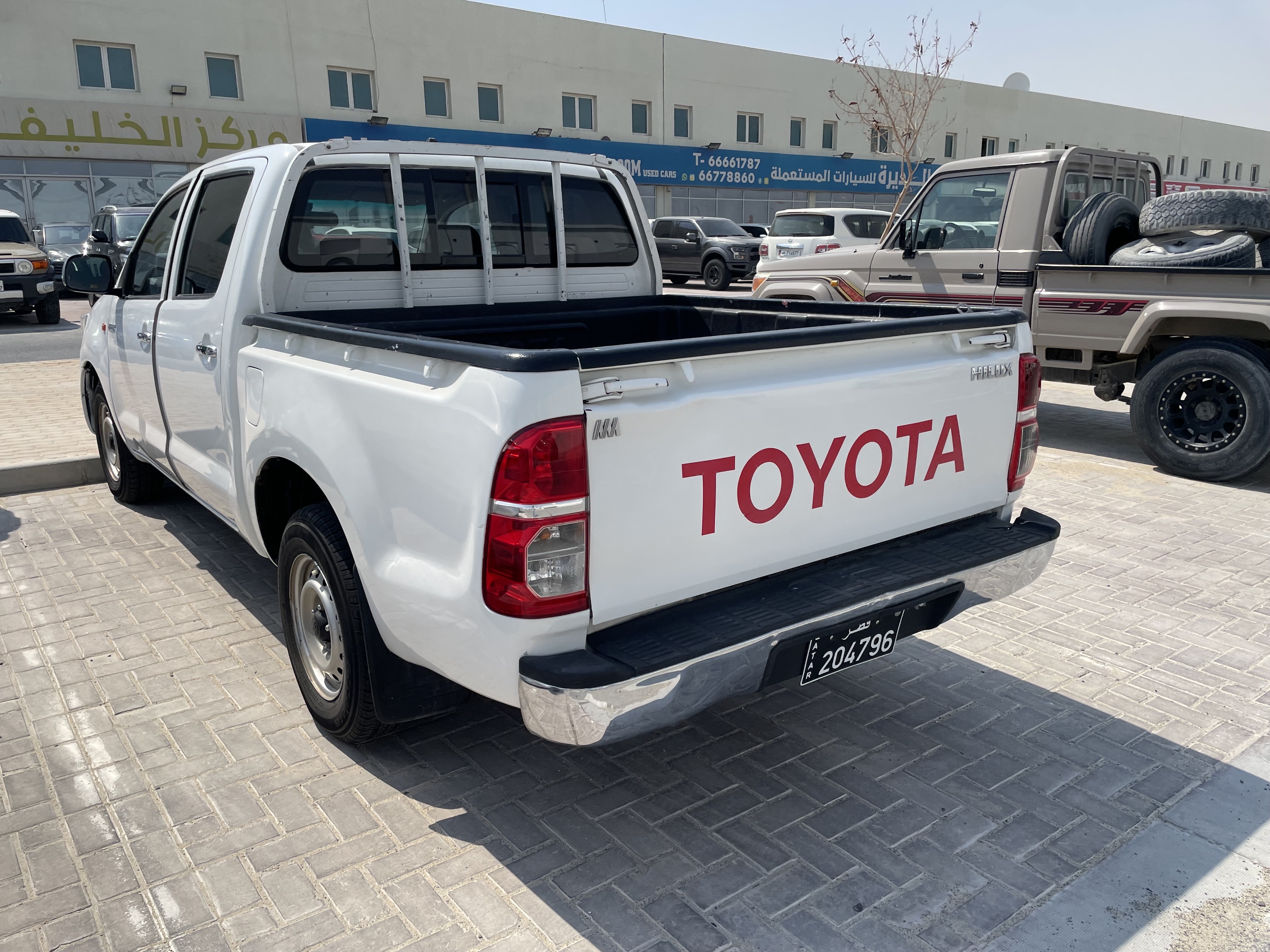 Toyota Hilux 2013 - Image 2
