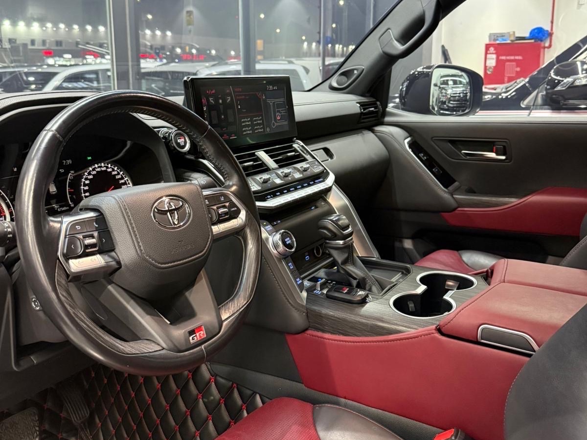 Toyota Land Cruiser G/R 2022 - Image 4