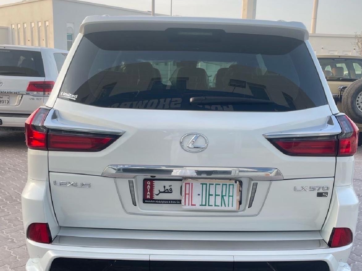 Lexus LX 570 S 2018 - Image 3