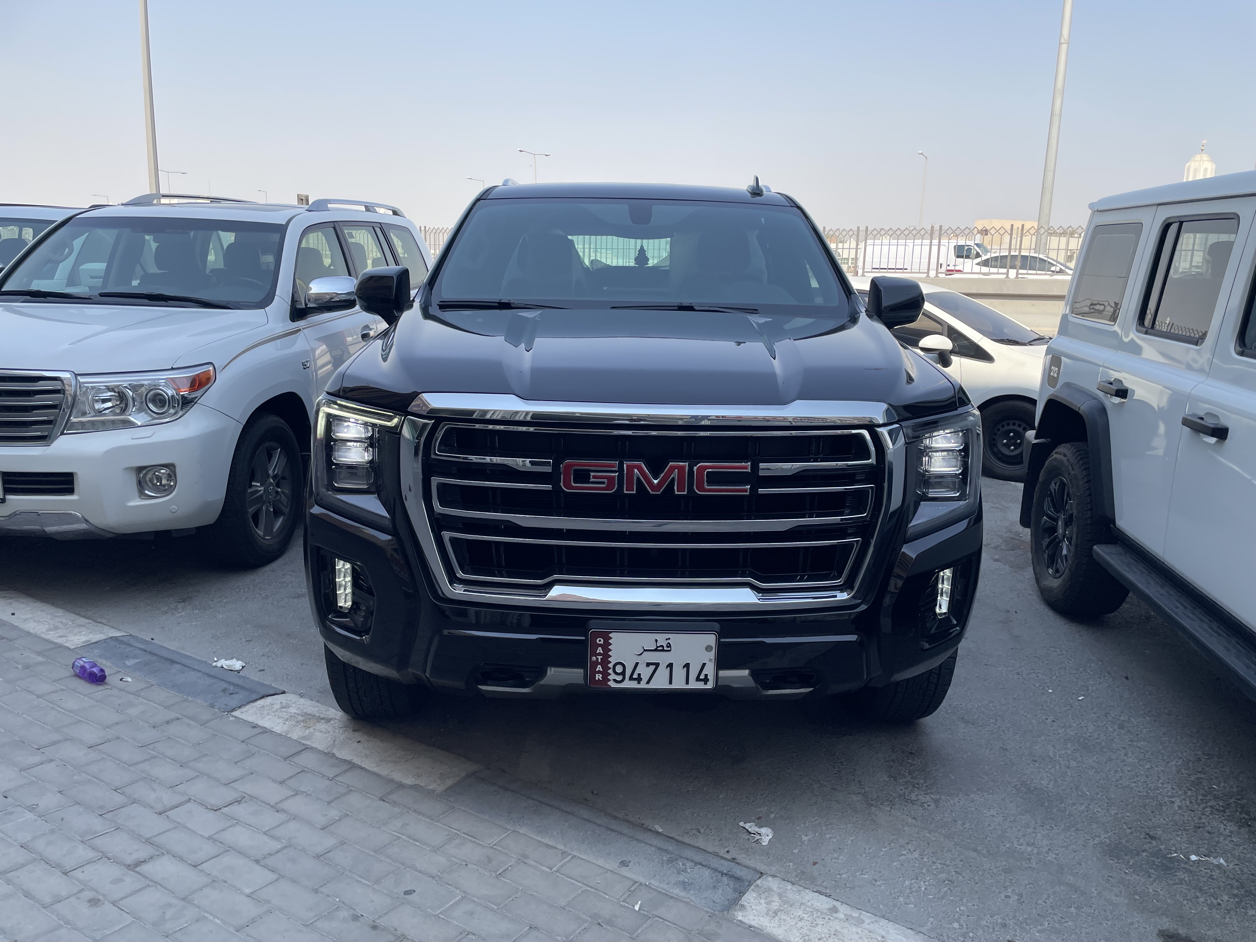 GMC Yukon SLT 2024 - Image 2