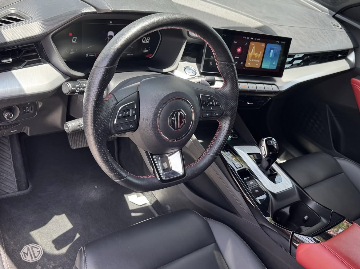 MG  GT - Image 3