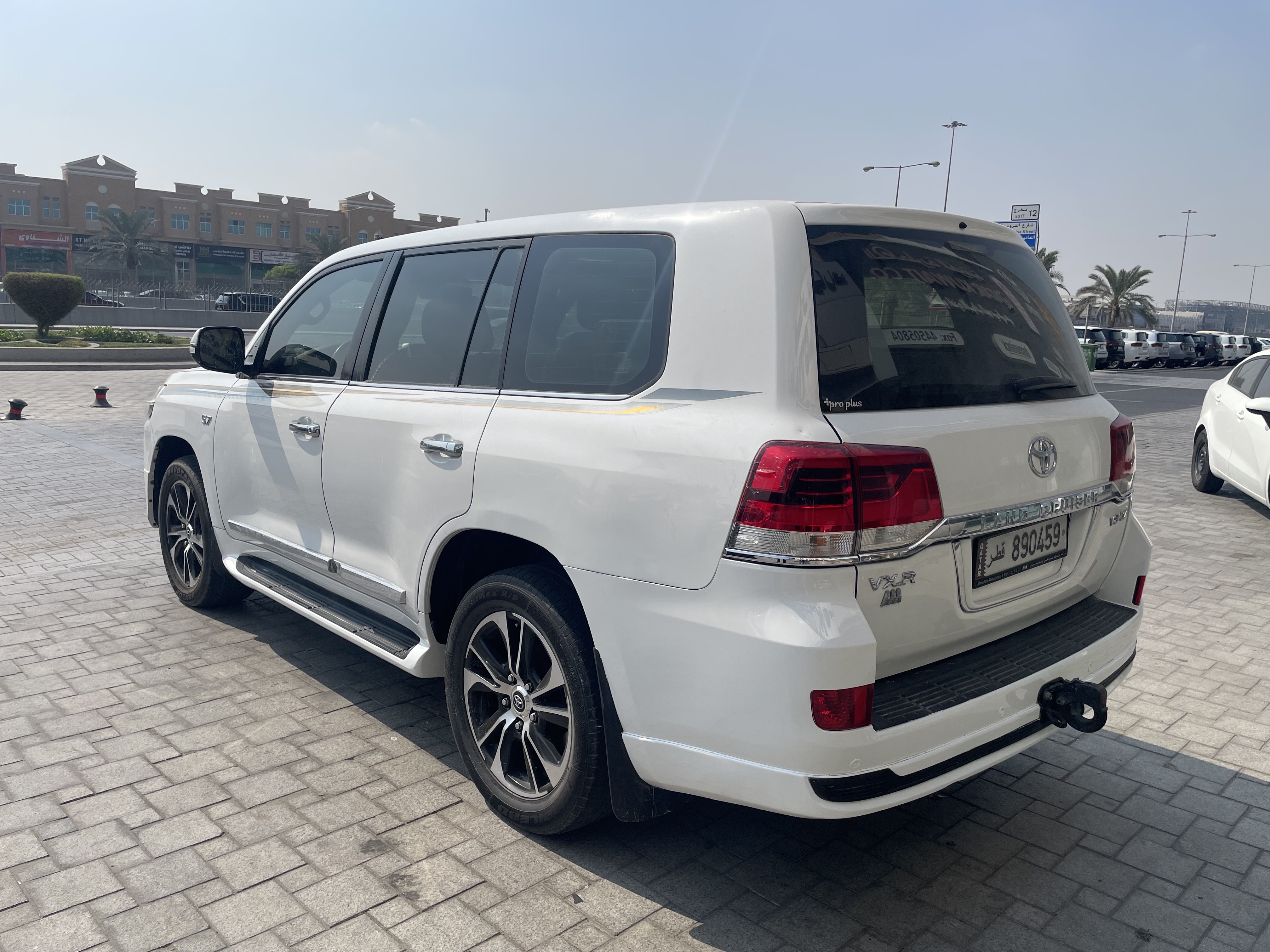 تويوتا لاند كروزر في اكس ار 2019 - Image 4
