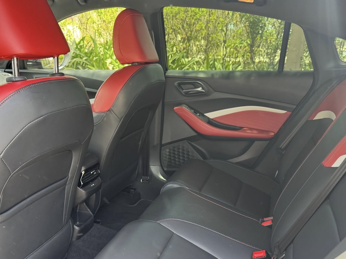 MG  GT - Image 4