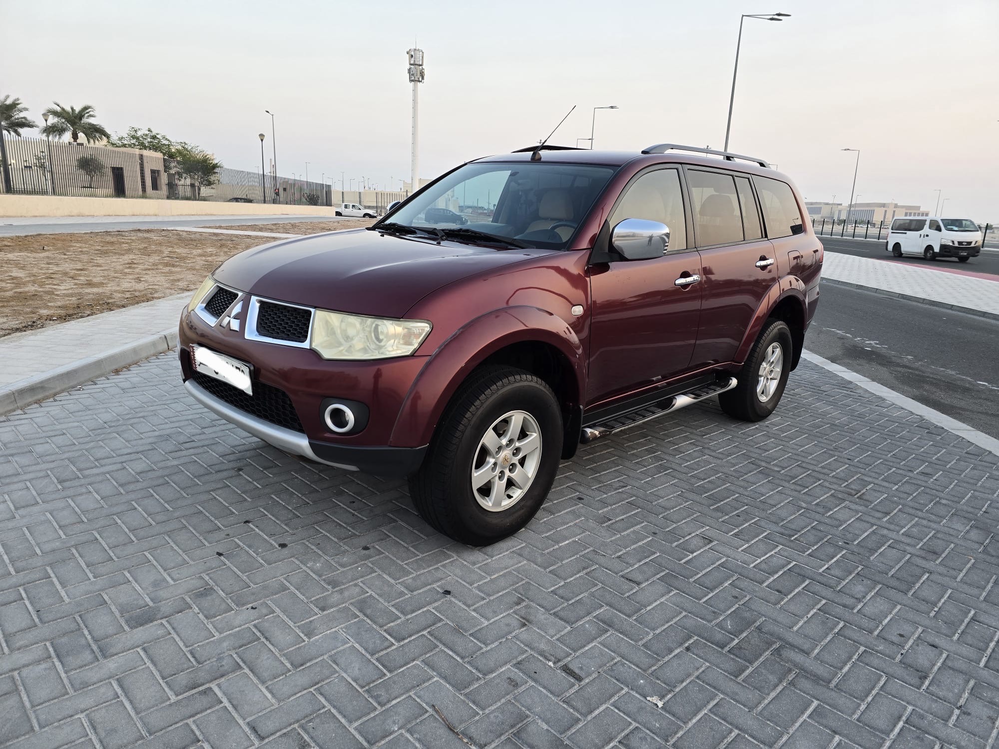 Mitsubishi Pajero Sport 2013 - Image 1