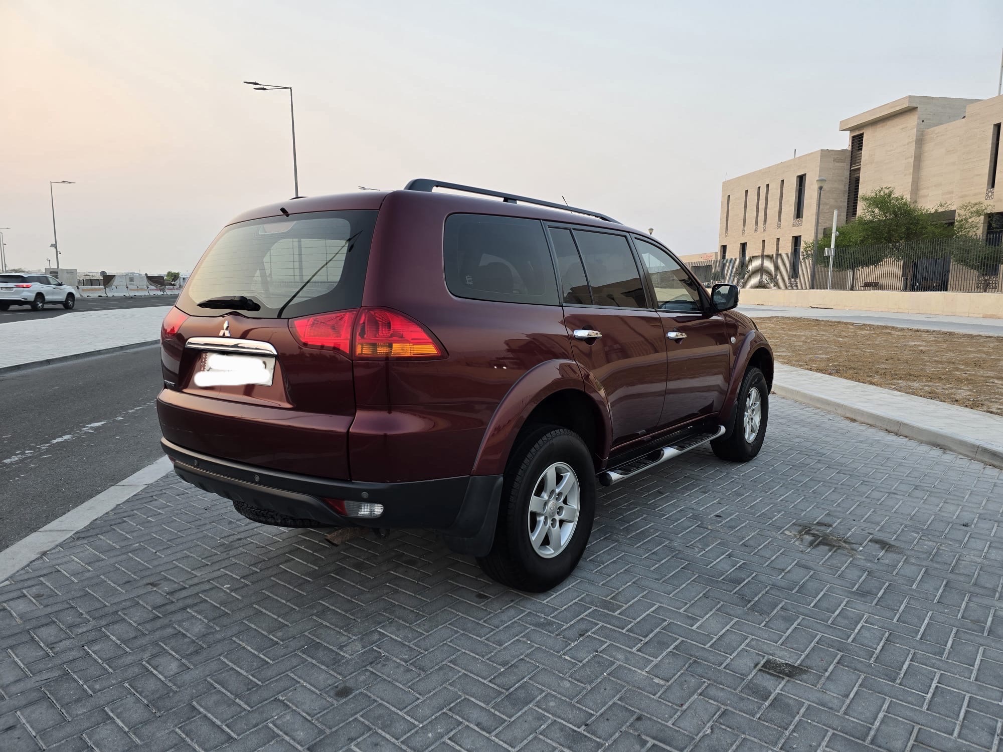 Mitsubishi Pajero Sport 2013 - Image 3