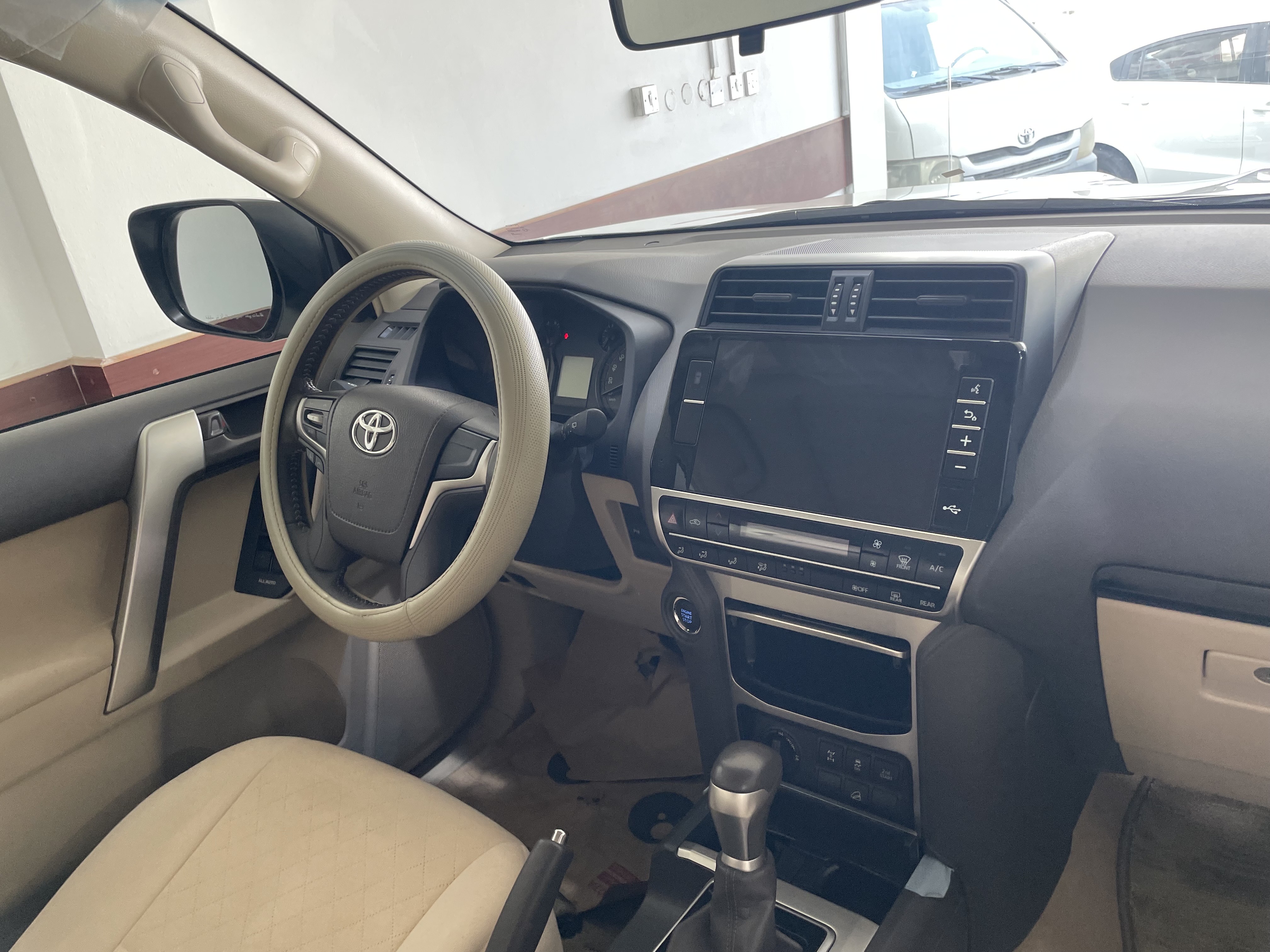 Toyota Prado TXL 2023 - Image 4
