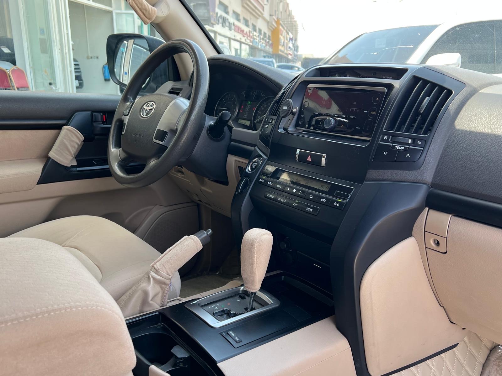 Toyota Land Cruiser GX 2015 - Image 4