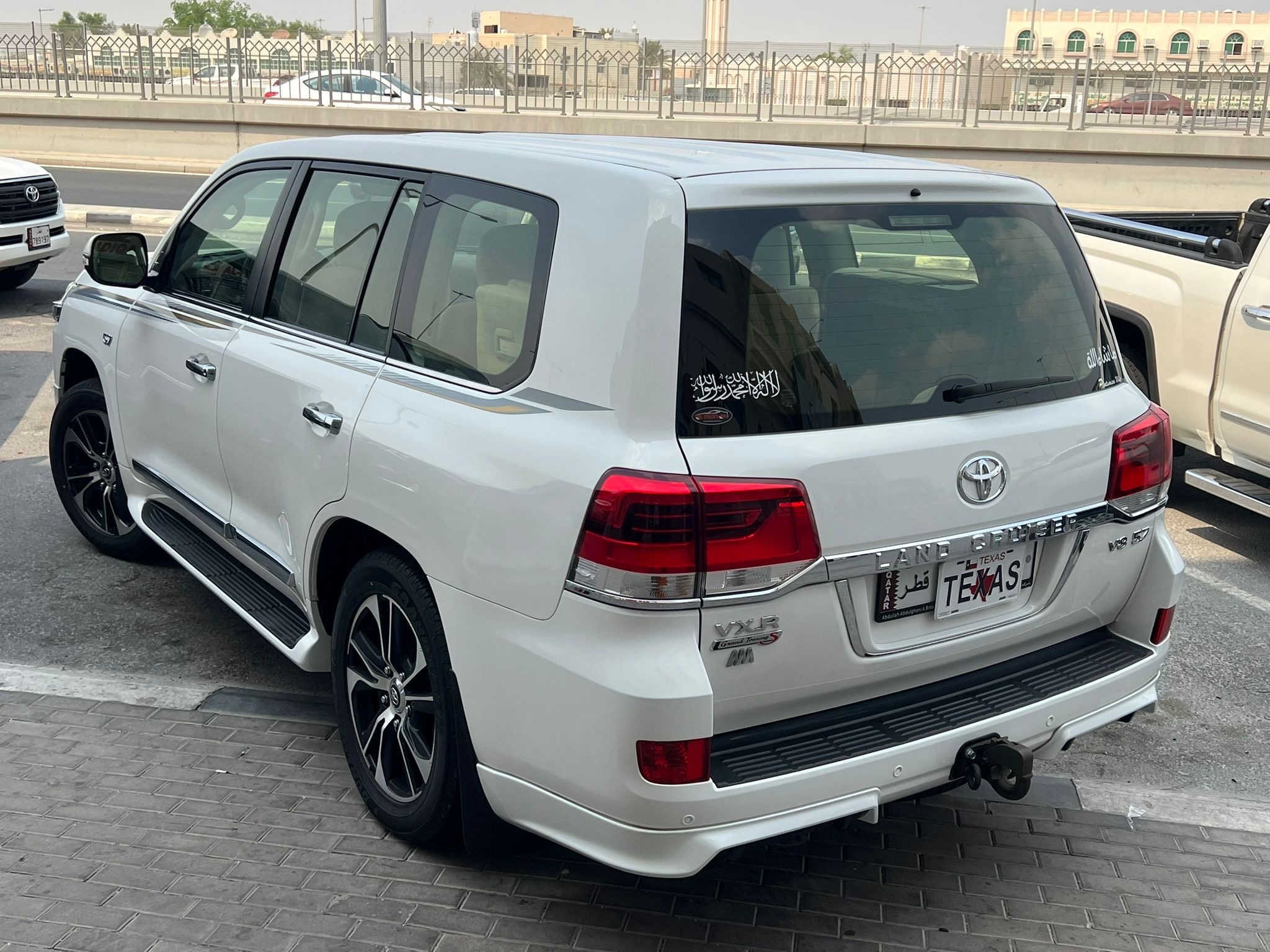 Toyota Land Cruiser VX.R 2020 - Image 2