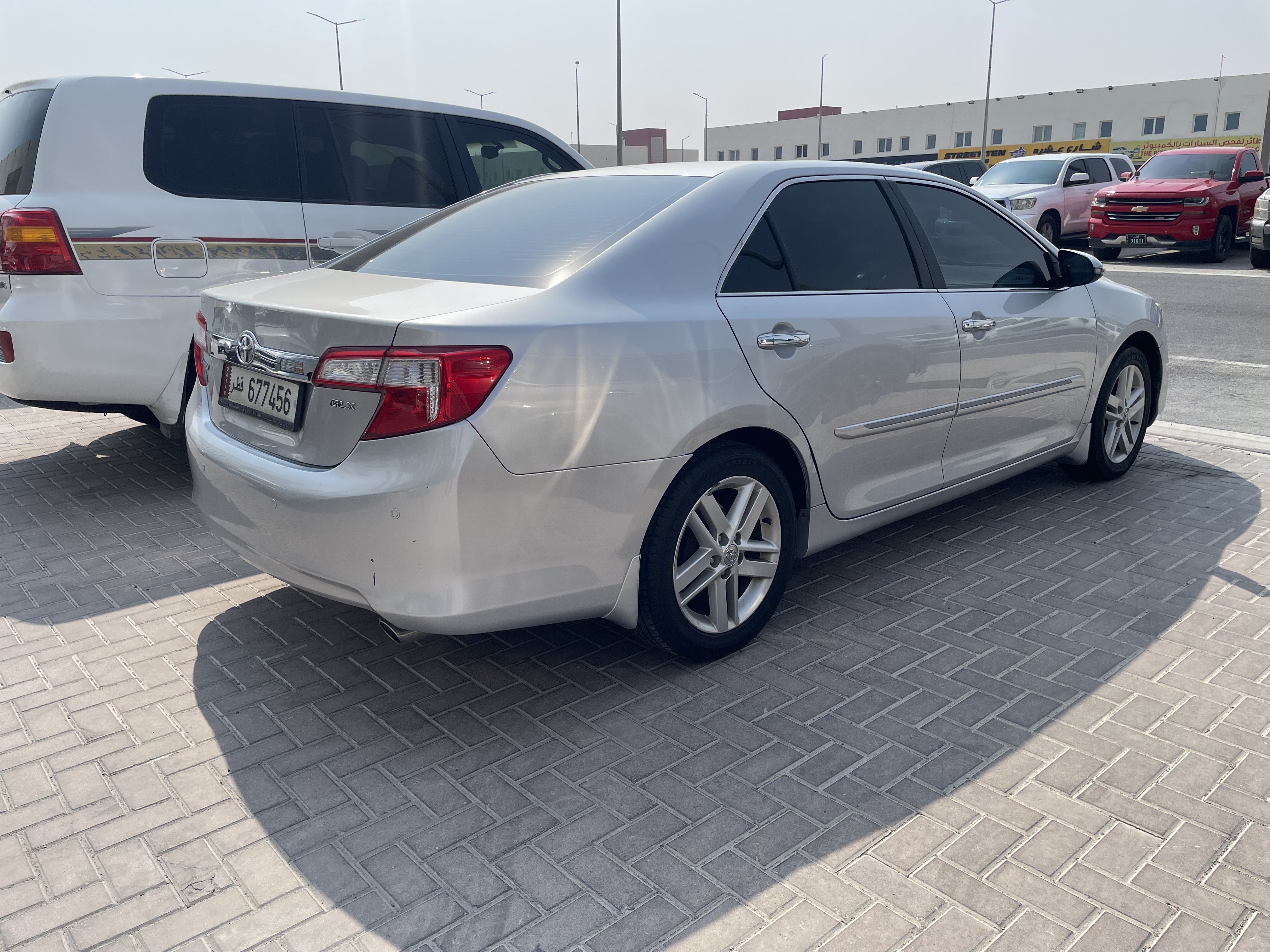 Toyota Camry GLE 2015 - Image 2