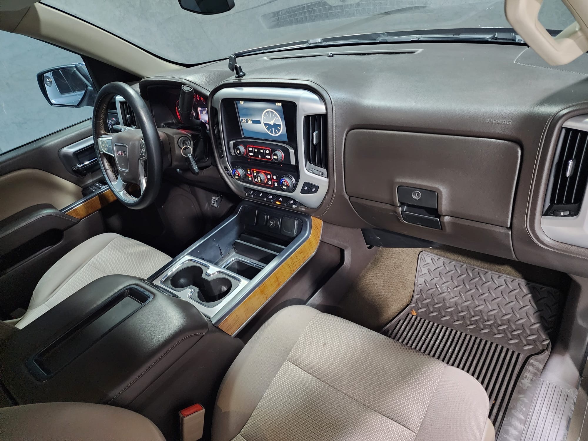 GMC Sierra SLE 2015 - Image 4