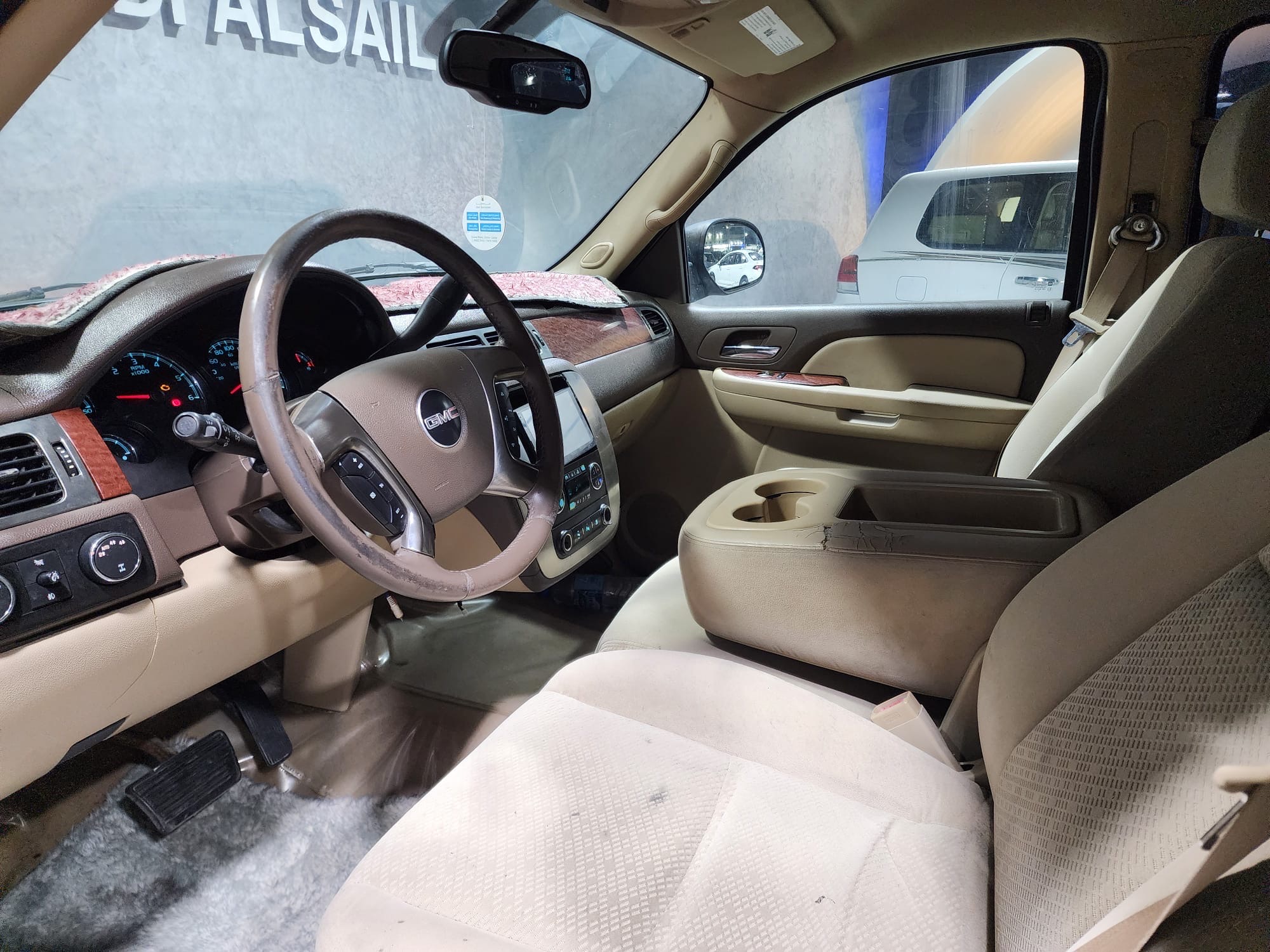 GMC Yukon 2008 - Image 3