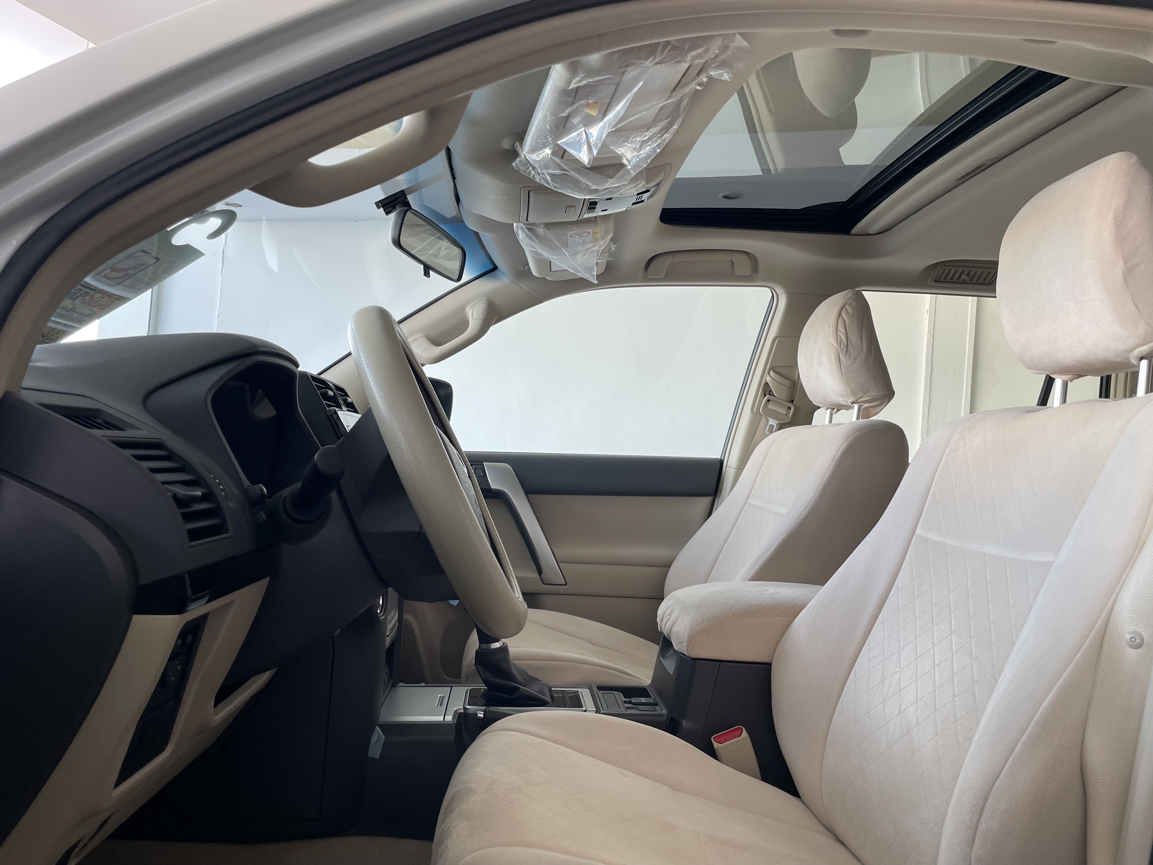 Toyota Prado TXL 2023 - Image 4