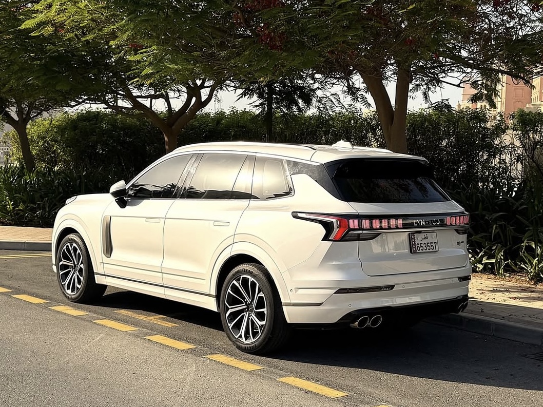 Lynk Co 09 - Image 2