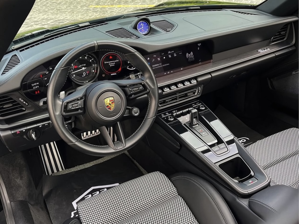 Porsche 911 Targa - Image 3