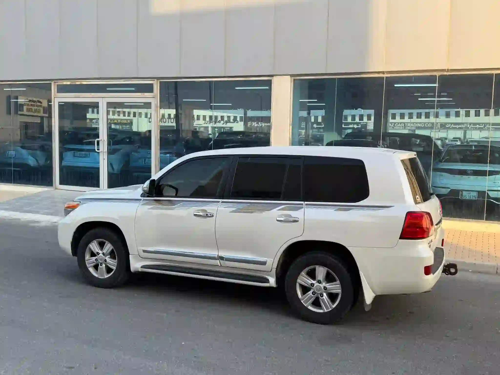 Toyota Land Cruiser GX.R 2014 - Image 4
