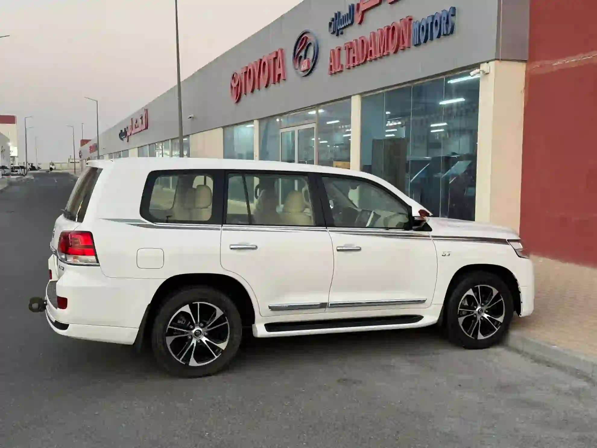 Toyota Land Cruiser VX.R 2021 - Image 3