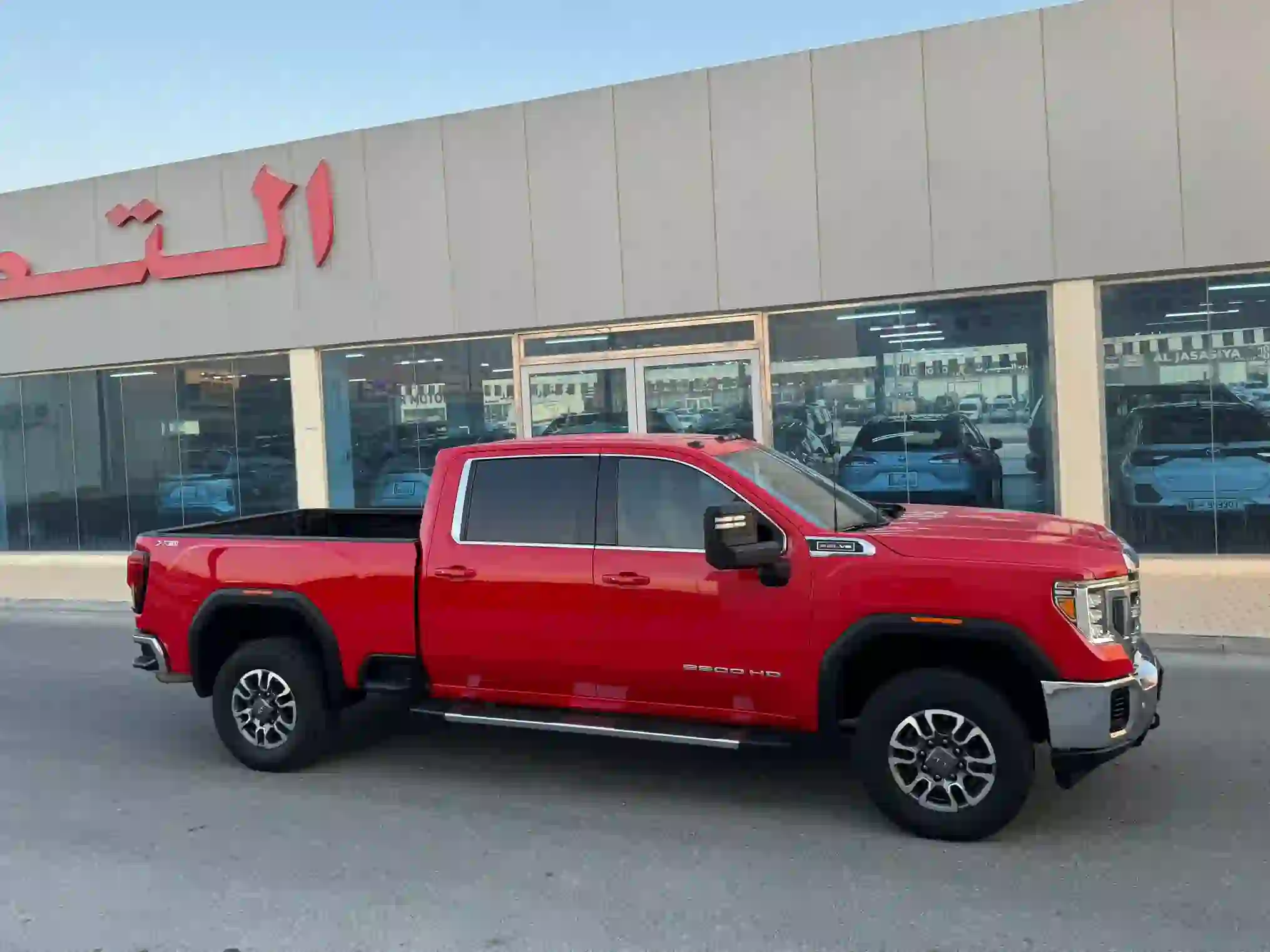 GMC Sierra 2022 - Image 2