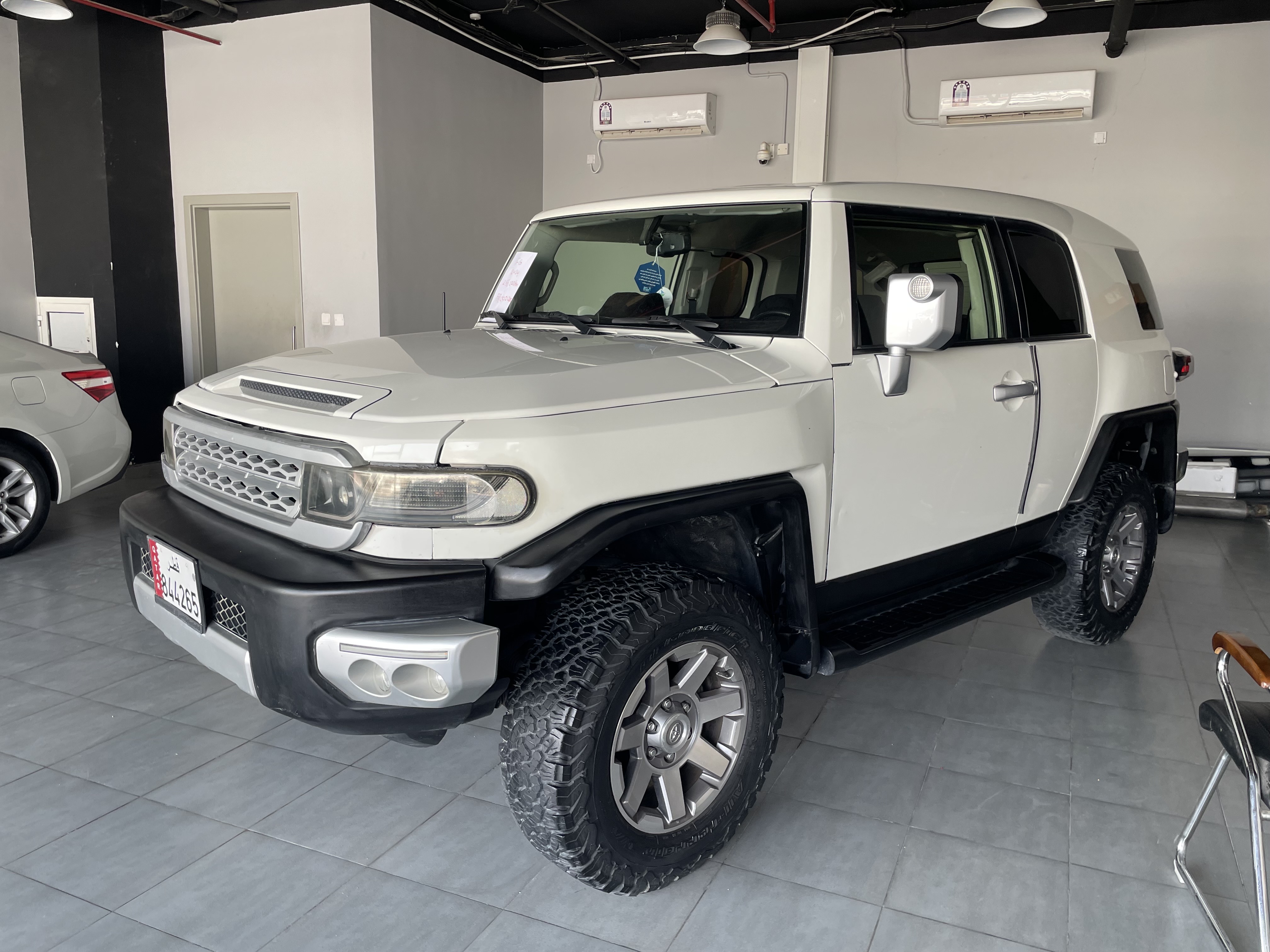 Toyota FJ Cruiser 2014 - Image 2