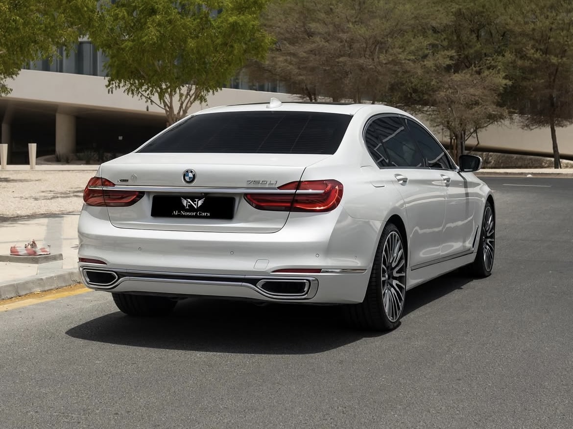 BMW 7-Series 750 Li - Image 2