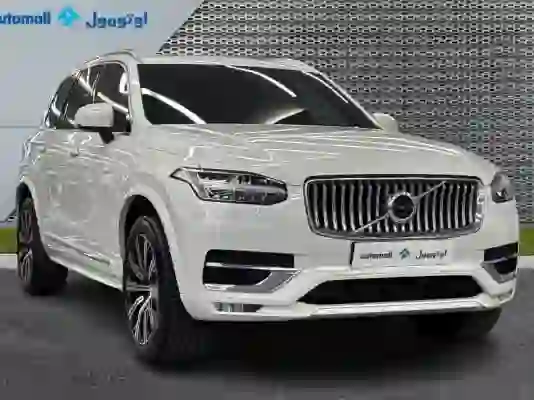 Volvo XC90 2023 - Image 3
