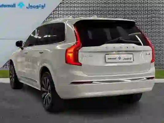 Volvo XC90 2023 - Image 4