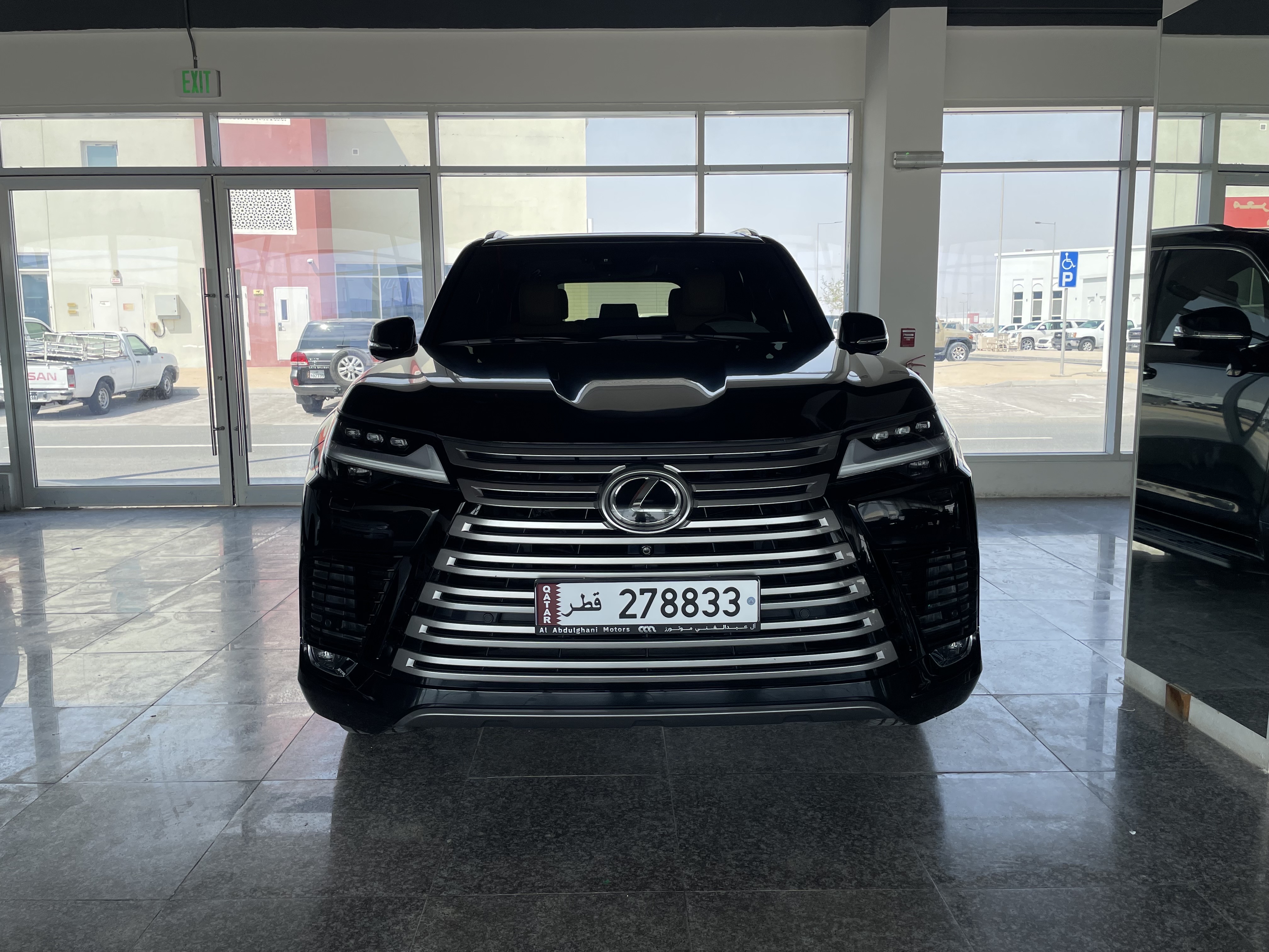 Lexus LX 600 Luxury  2024 - Image 2