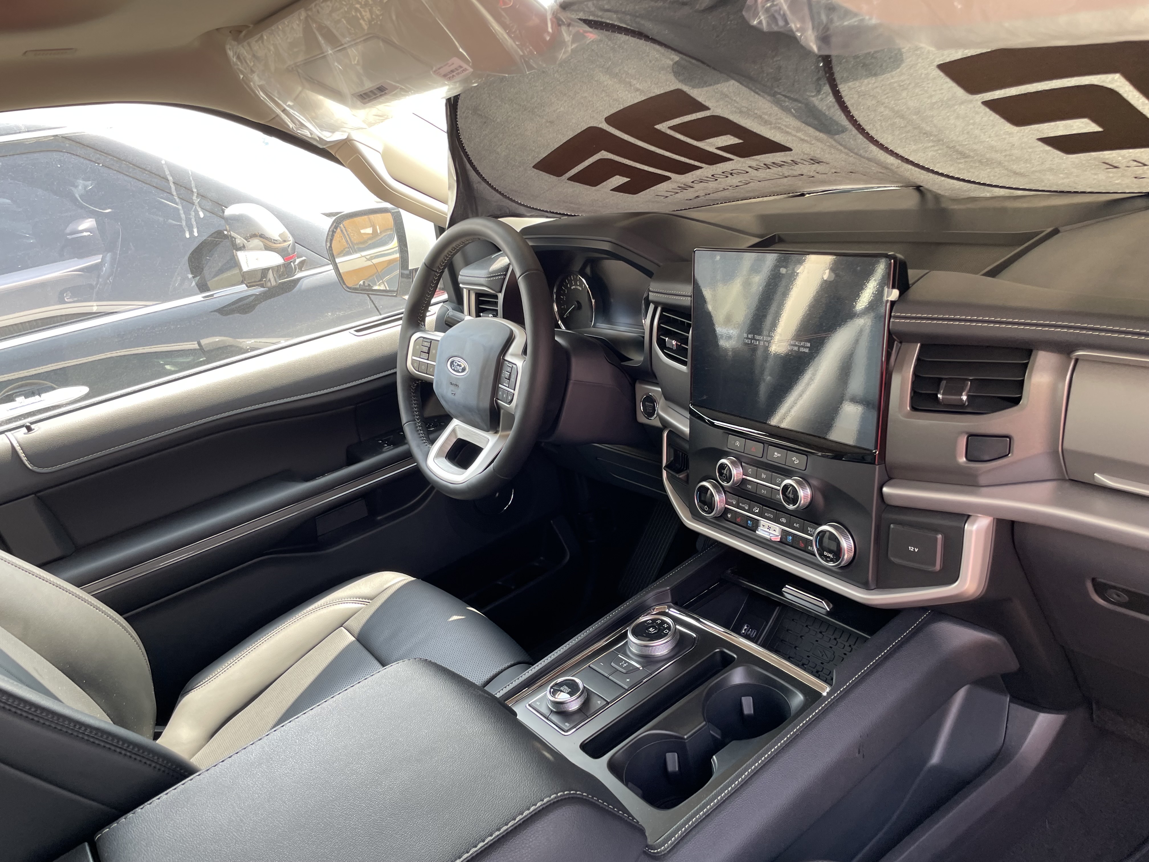 Ford Expedition 2024 - Image 4