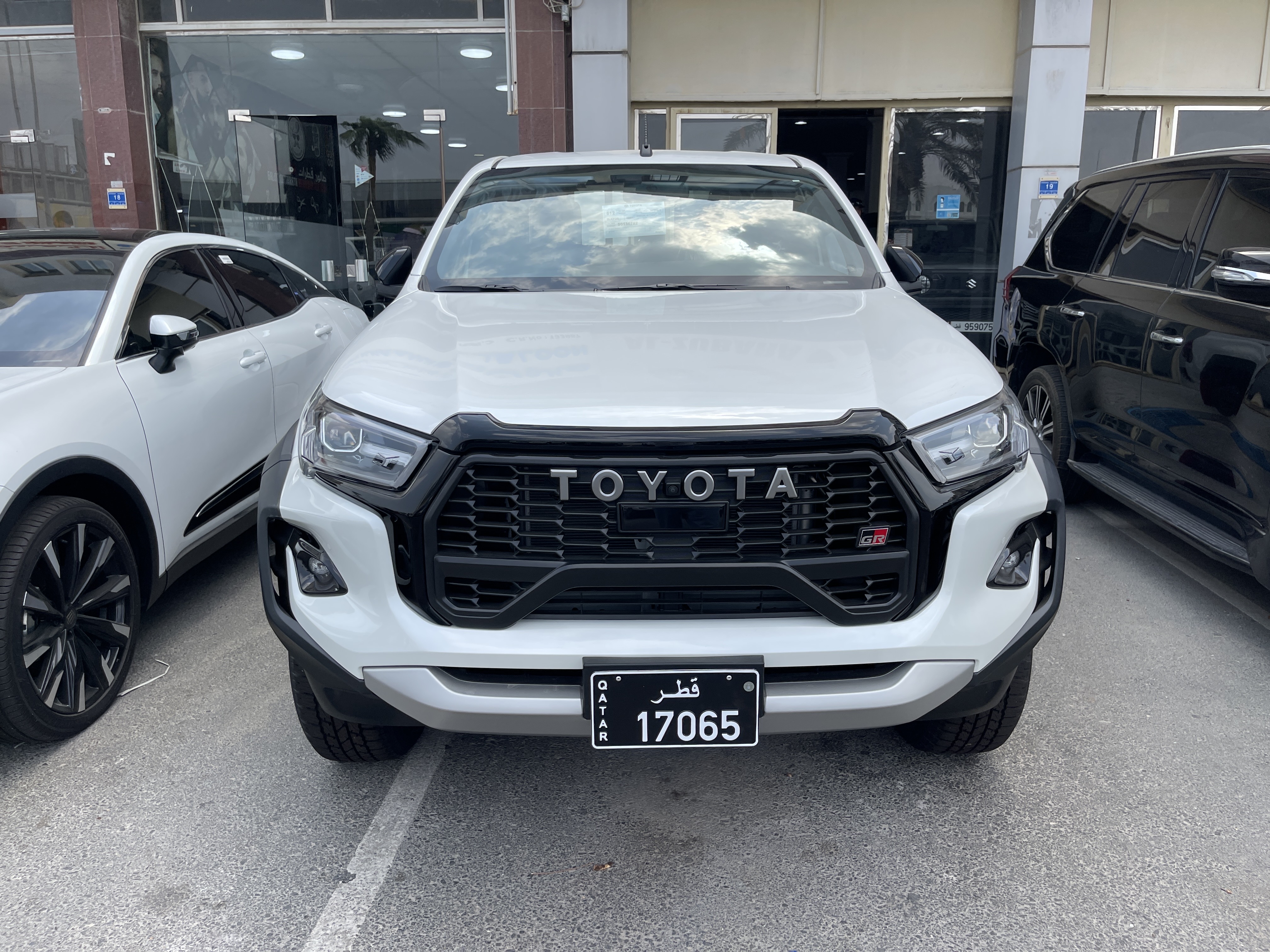 Toyota Hilux GR 2025 - Image 2