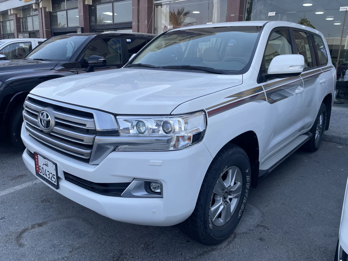 Toyota Land Cruiser GXR Diesel v8 2019