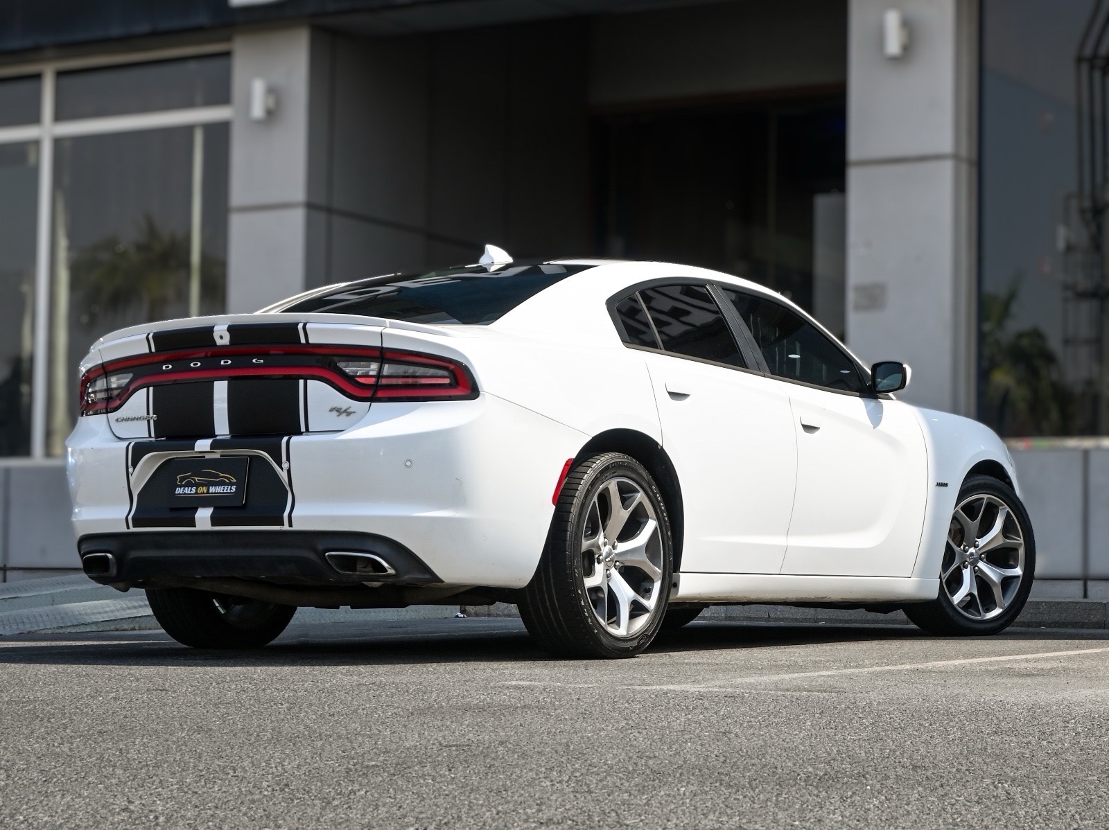 Dodge Challenger R/T 2015 - Image 2