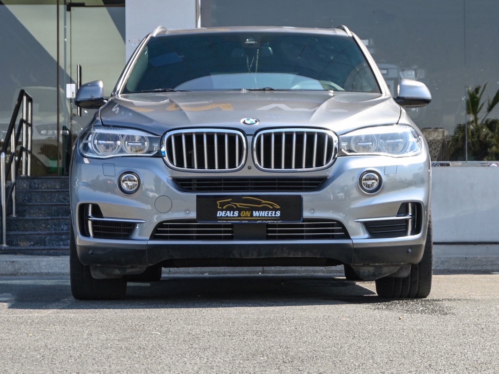 BMW X-Series X5 ( 50i ) 2016 - Image 3