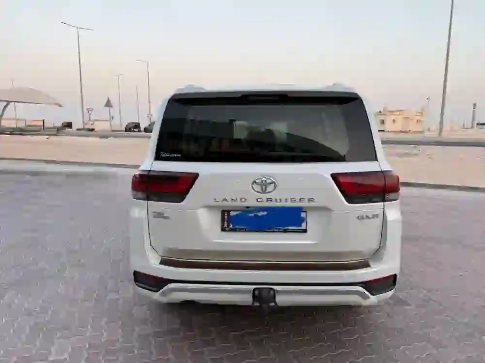 Toyota Land Cruiser GX.R 2023 - Image 3