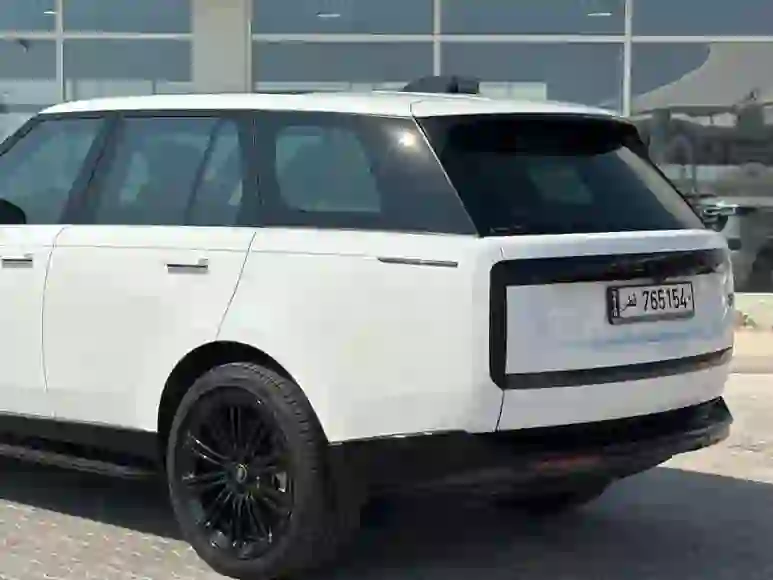 لاند روفر  رنج 2023 - Image 3