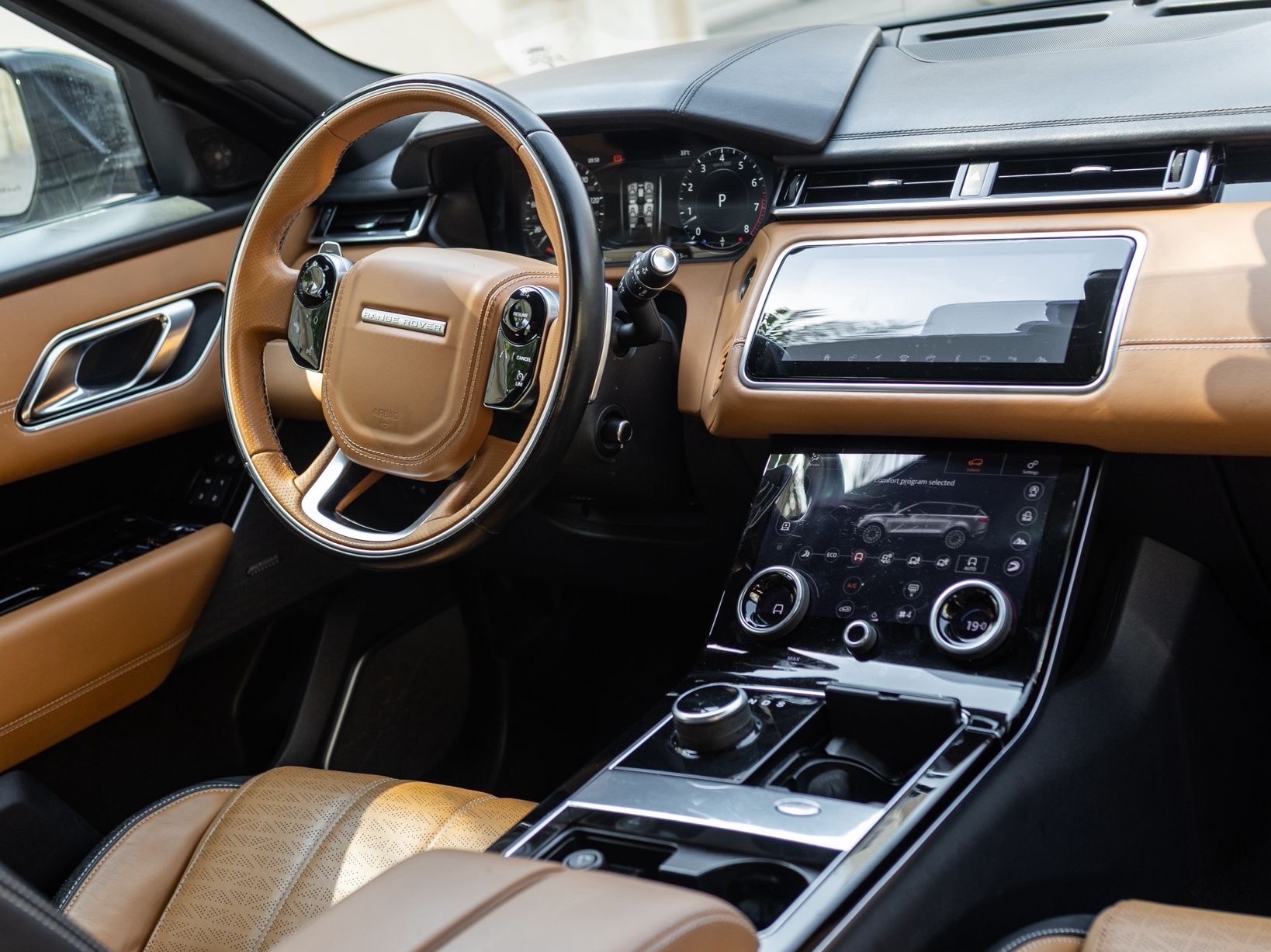 Land Rover Range Velar R-Dynamic 2018 - Image 3