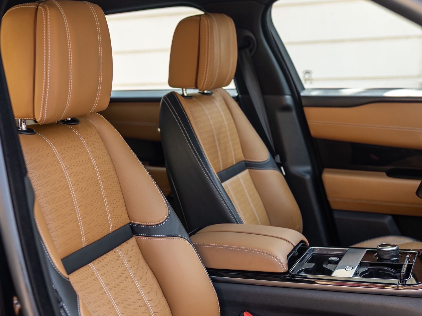 Land Rover Range Velar R-Dynamic 2018 - Image 4