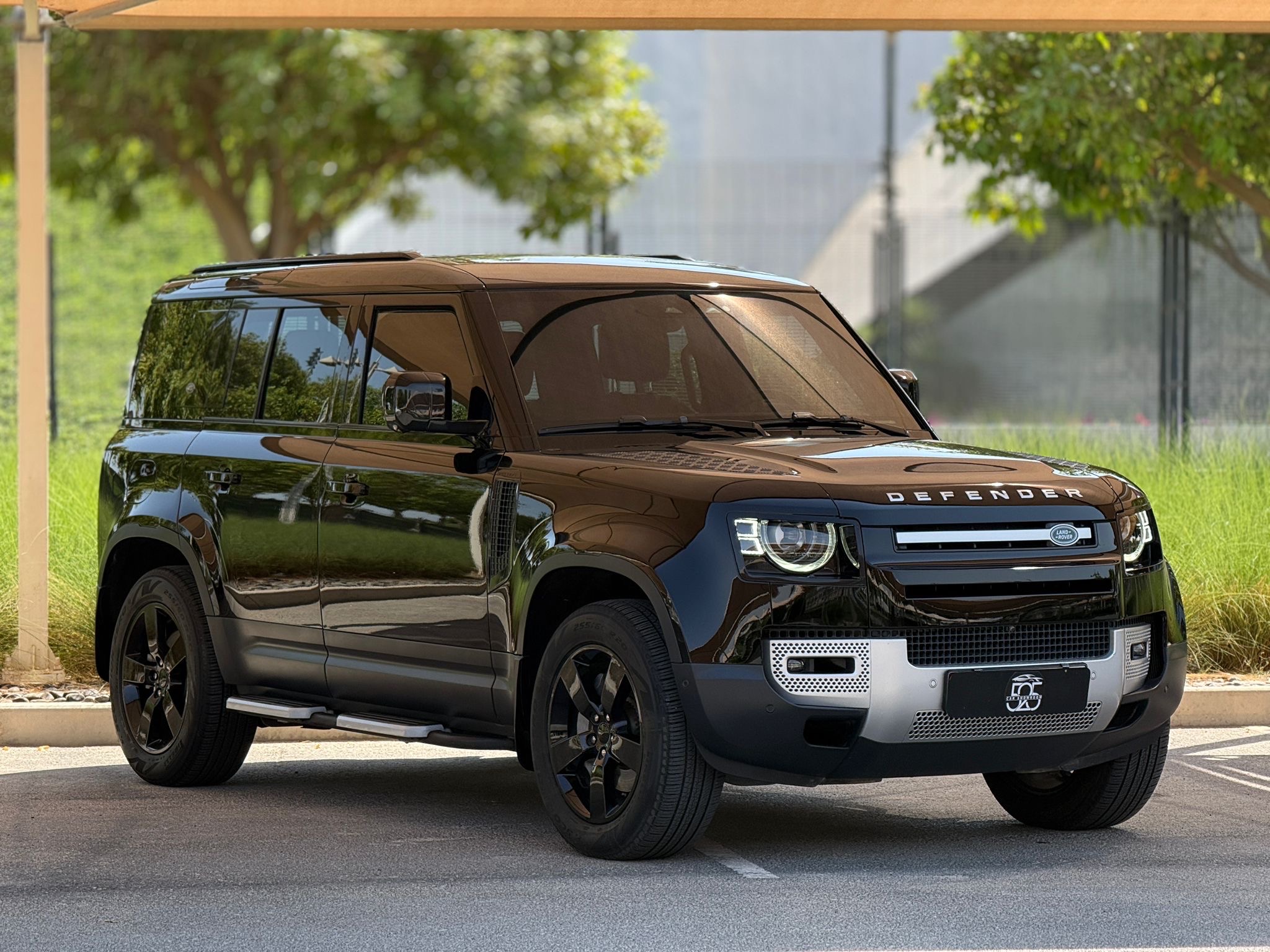 لاند روفر Defender 110 2023 - Image 1
