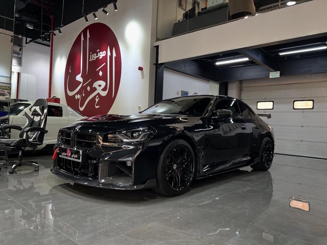 BMW M-Series 2  2023